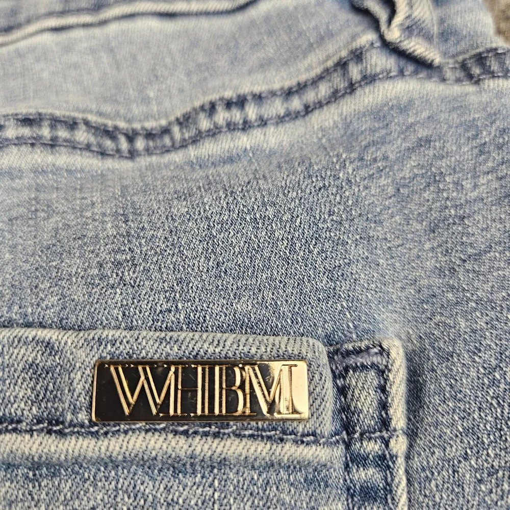 White‎ House Black Market WHBM Straight Leg Jeans Light Wash Blue Size 2